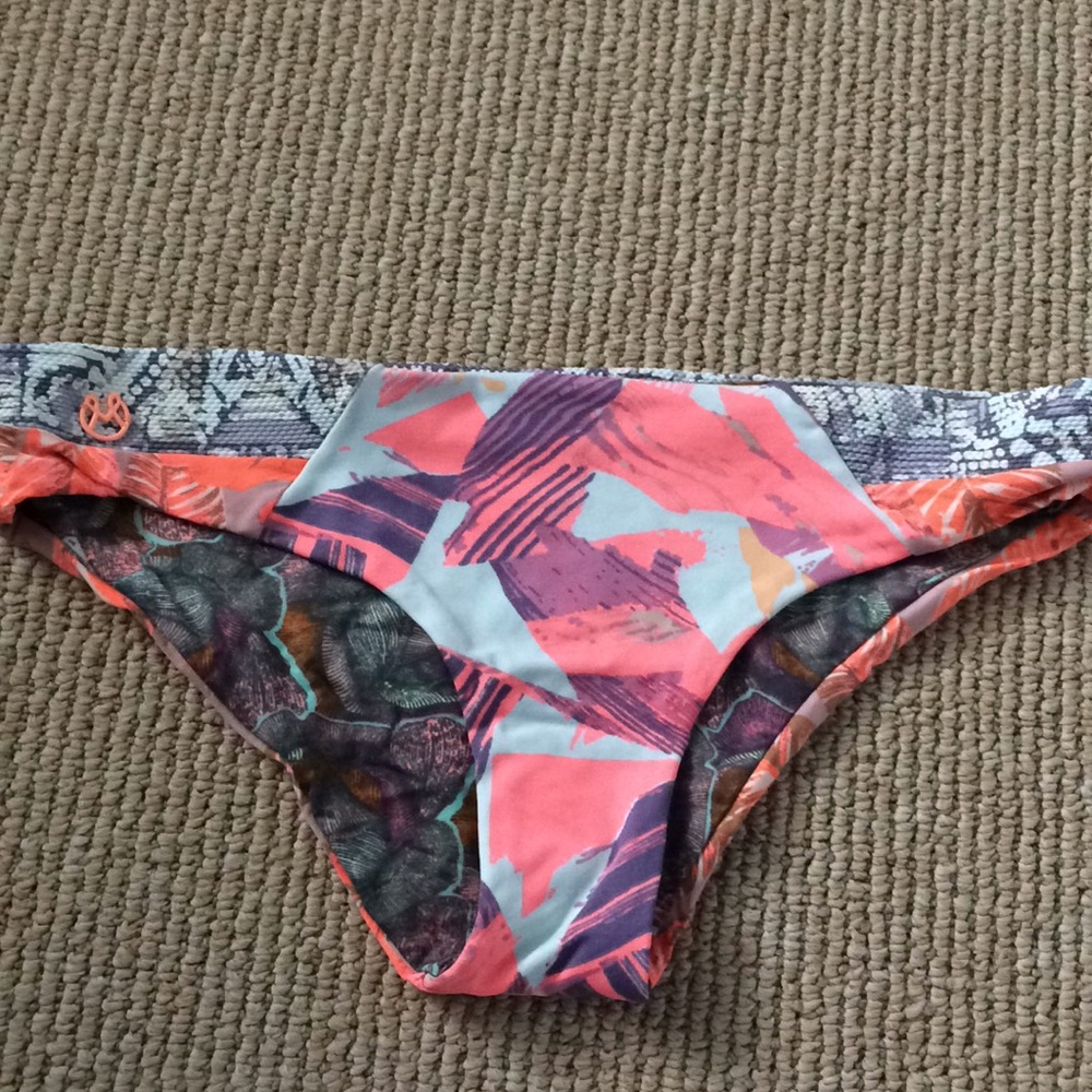 Maaji signature cut bottoms